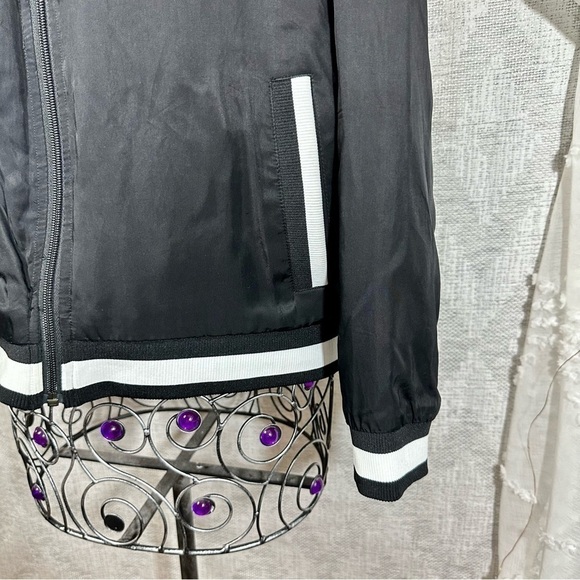 RVCA black satin like bomber jacket size M - Picture 3 of 7